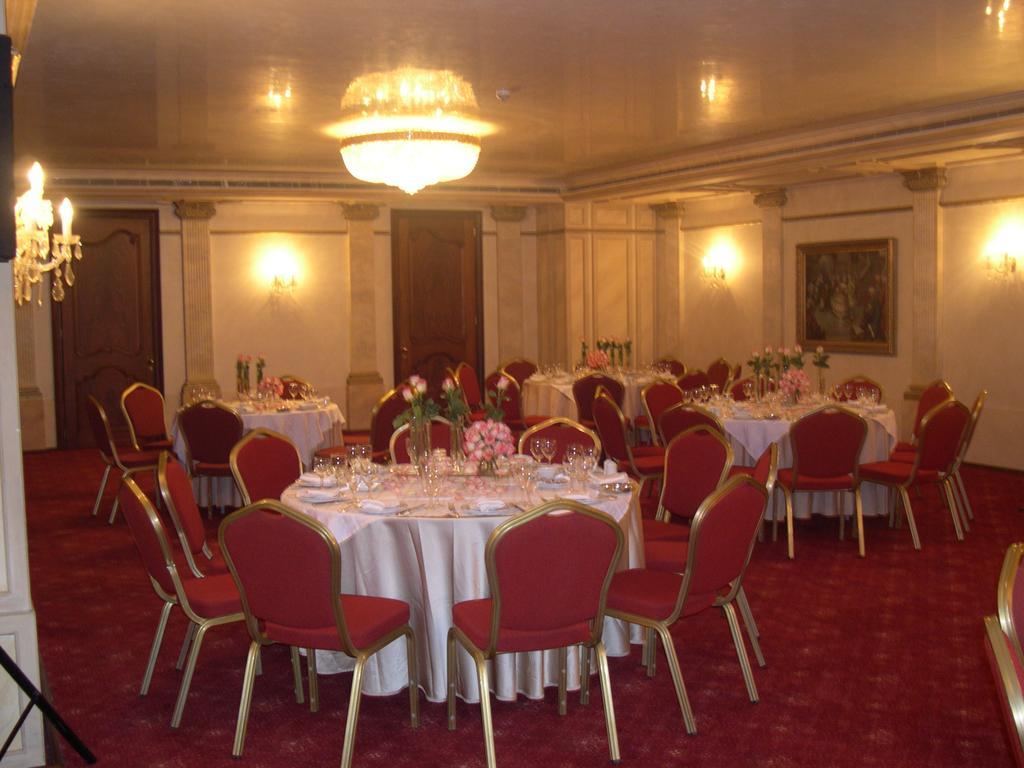 Promenade Hotel Zalqa Exteriör bild